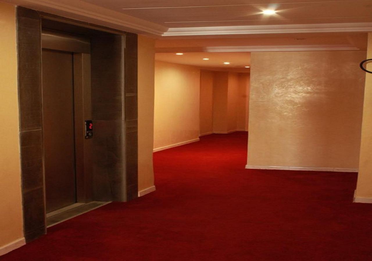 Hotel Le Parisien Tunis Extérieur photo